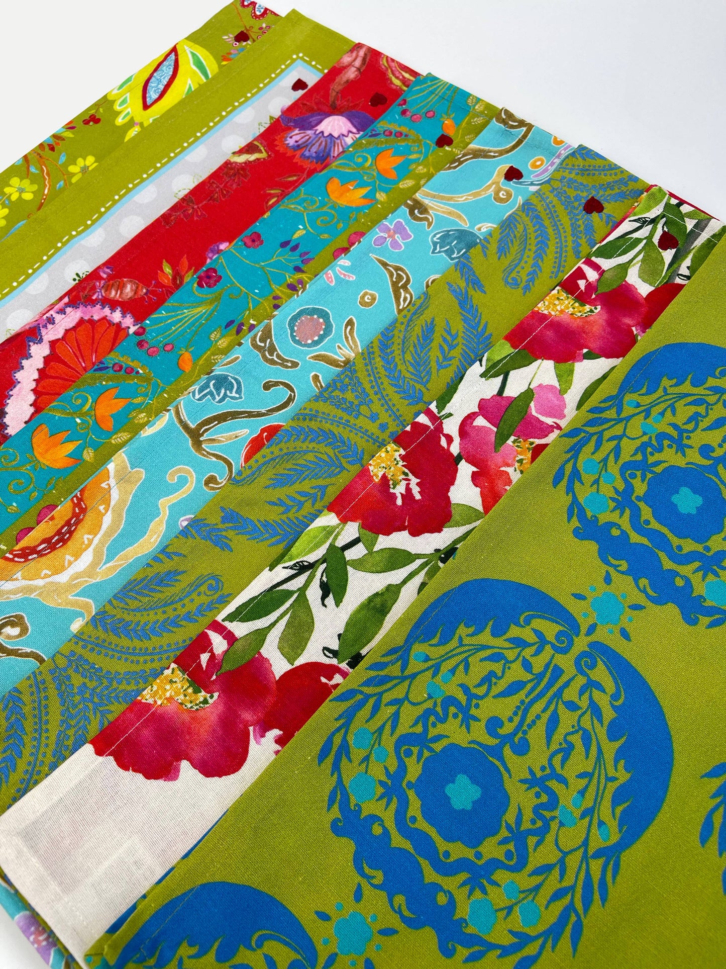 A Touch Of Love Napkin - ROUNDHILL