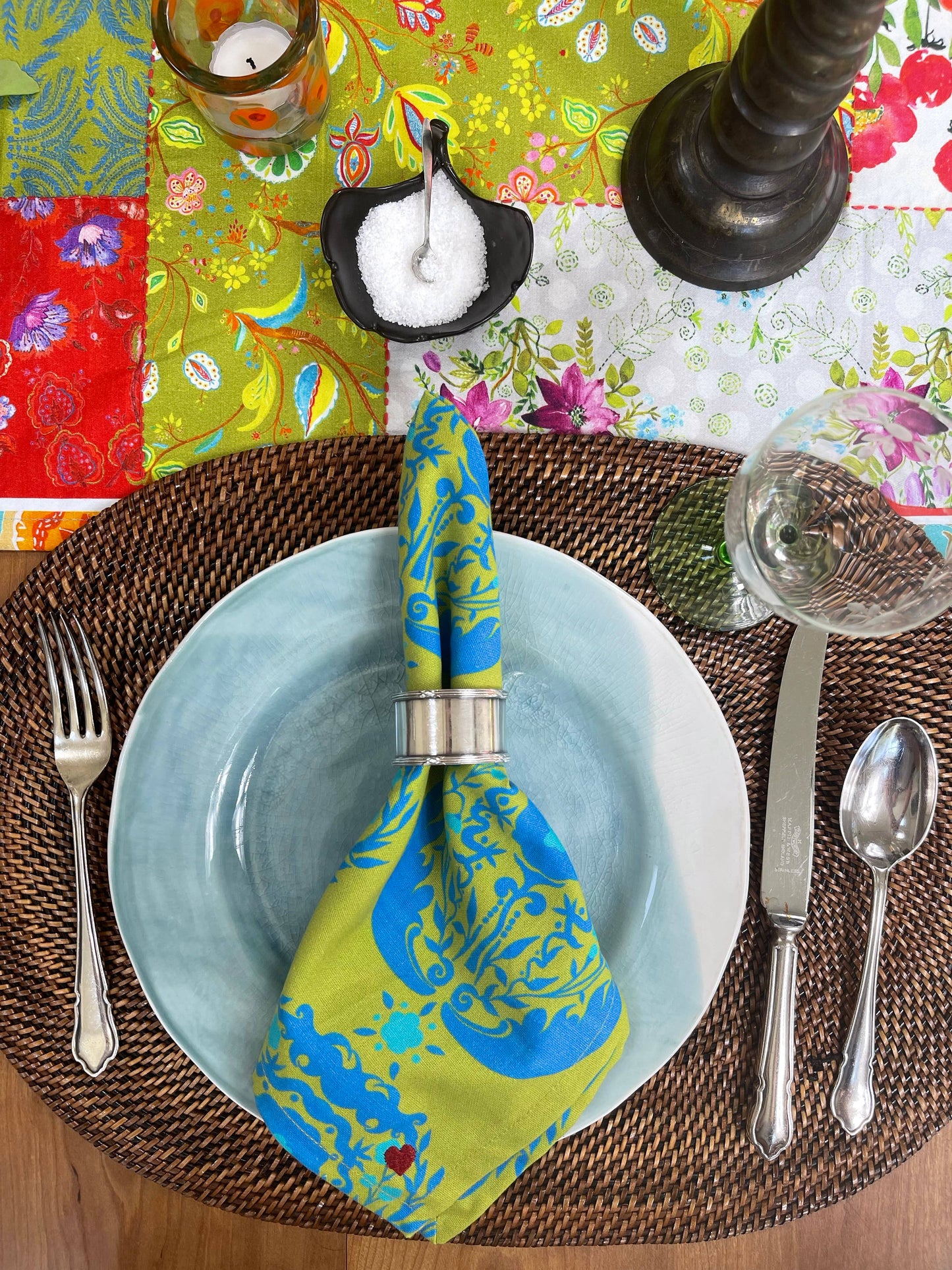 A Touch Of Love Napkin - ROUNDHILL