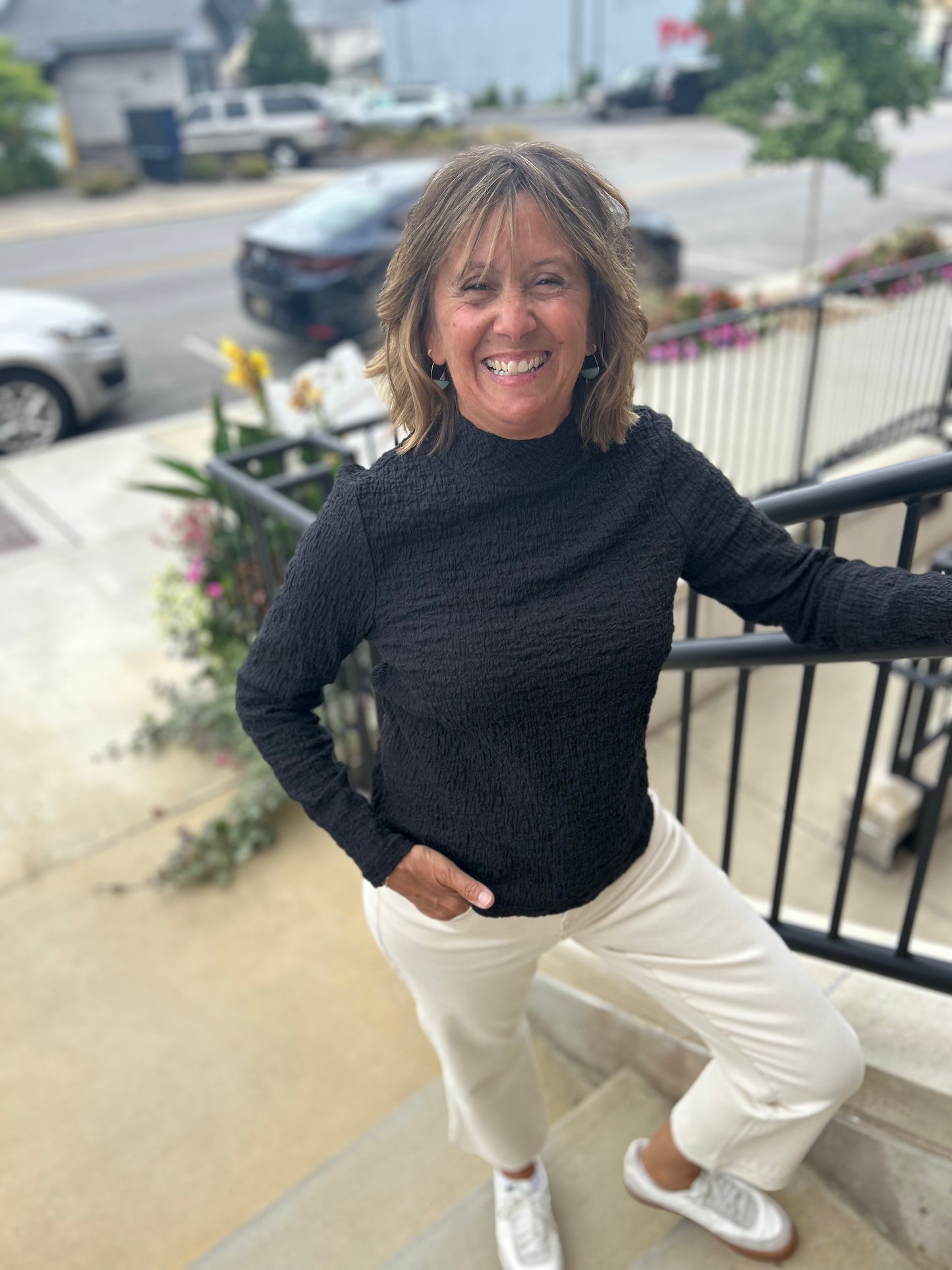 Renuar Ribbed Mock Neck Sweater
