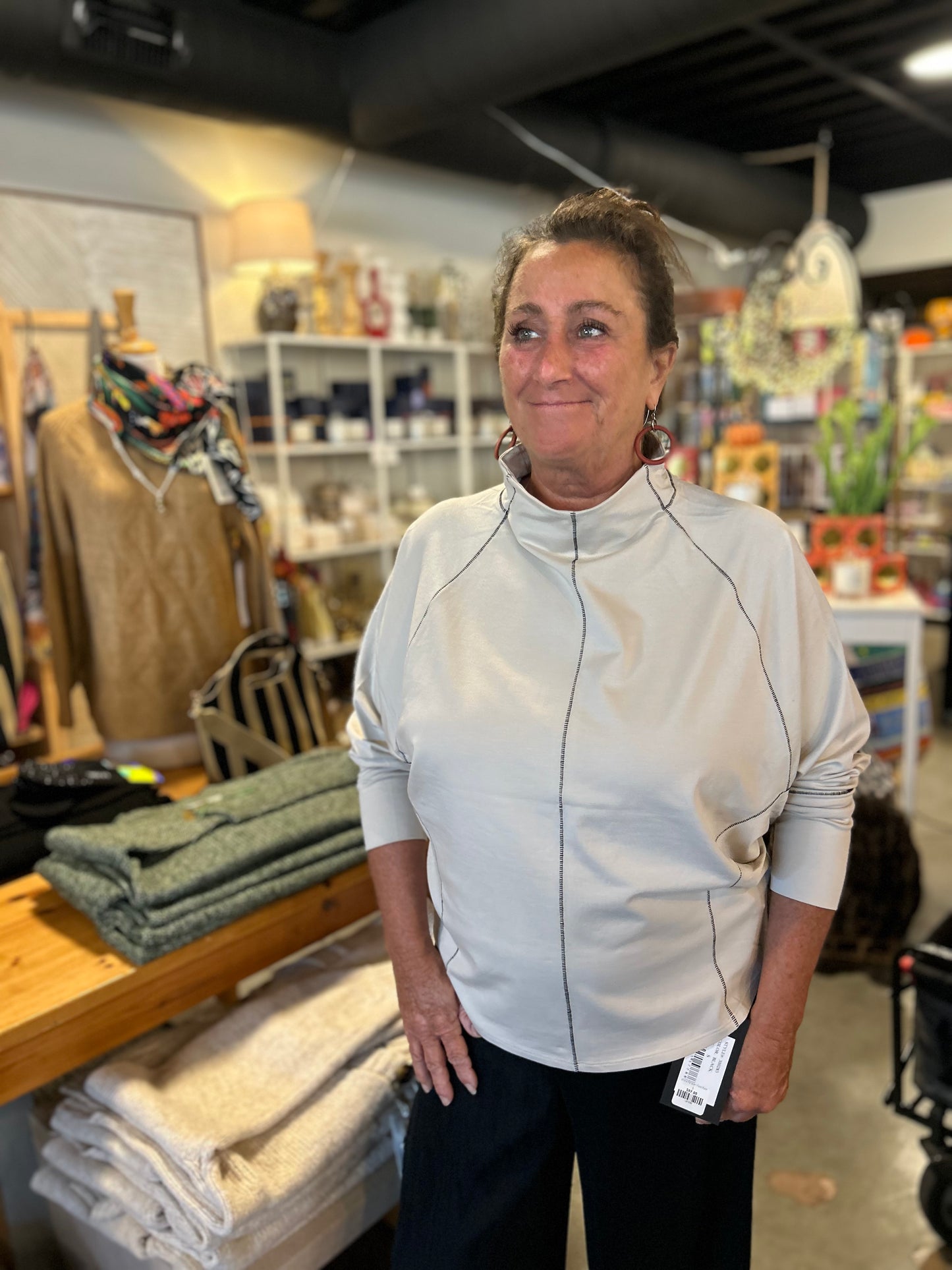 Olivia Raglan Pullover