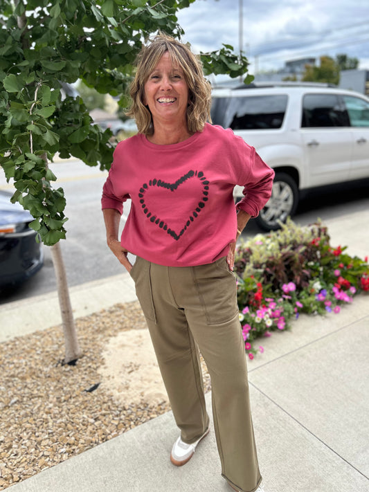 Escape Fleece Heart Pullover