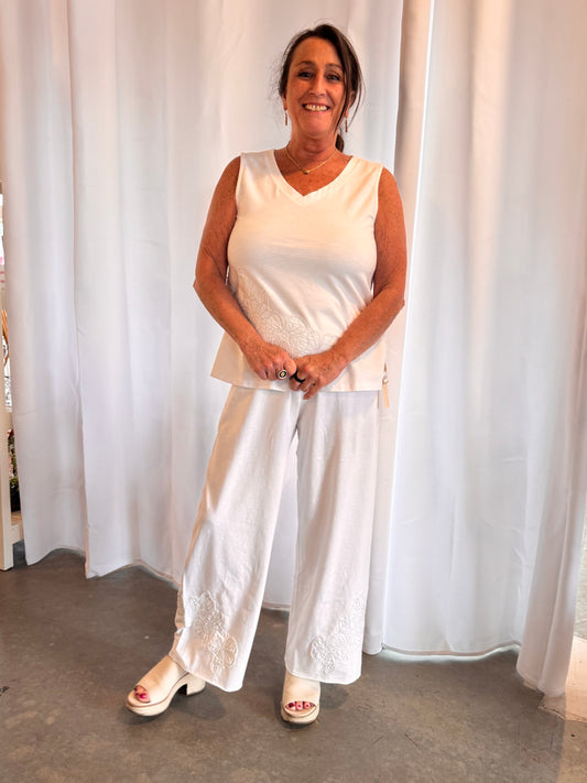 Escape Embroidered Pocket Flood