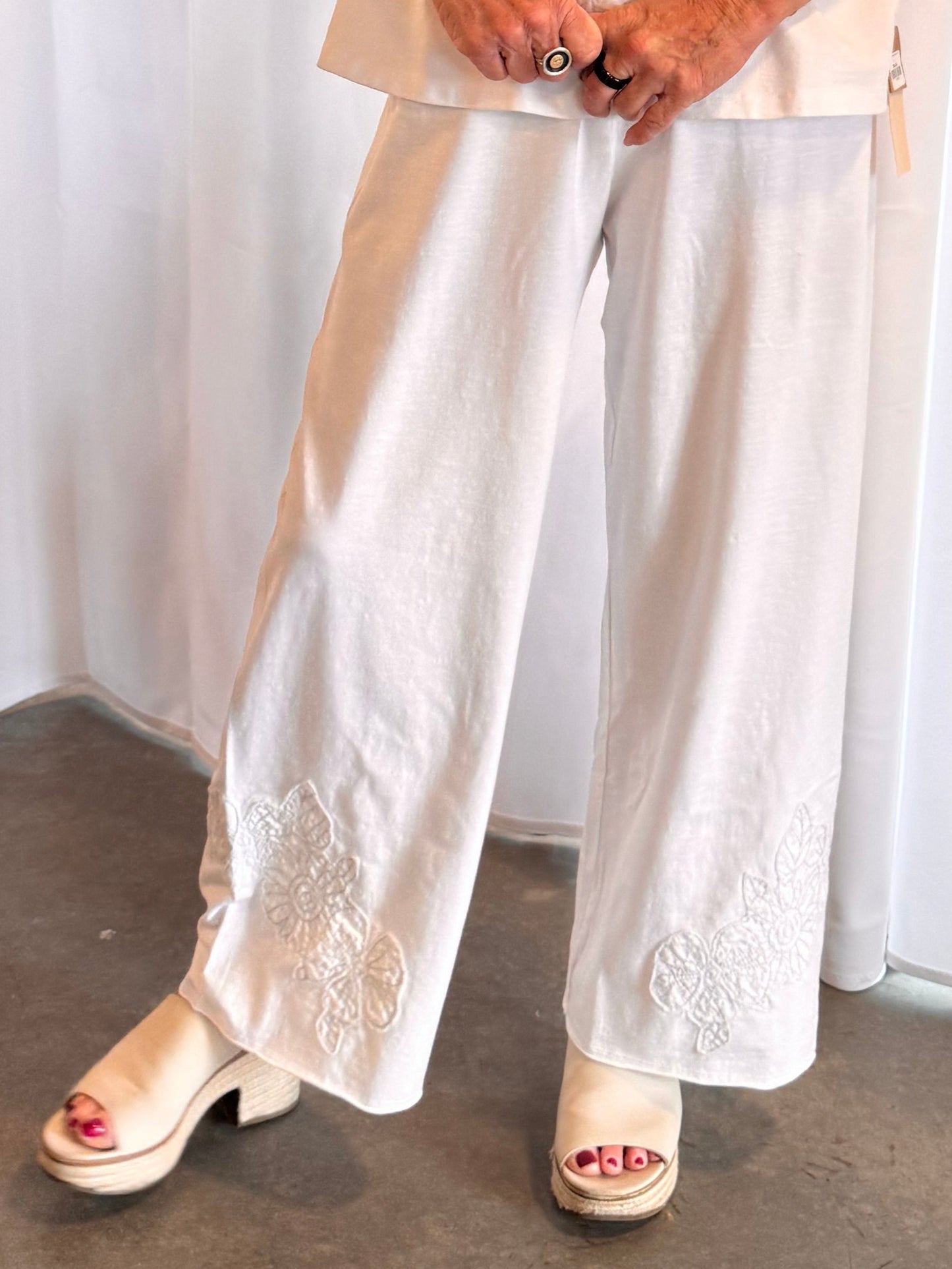 Escape Embroidered Pocket Flood