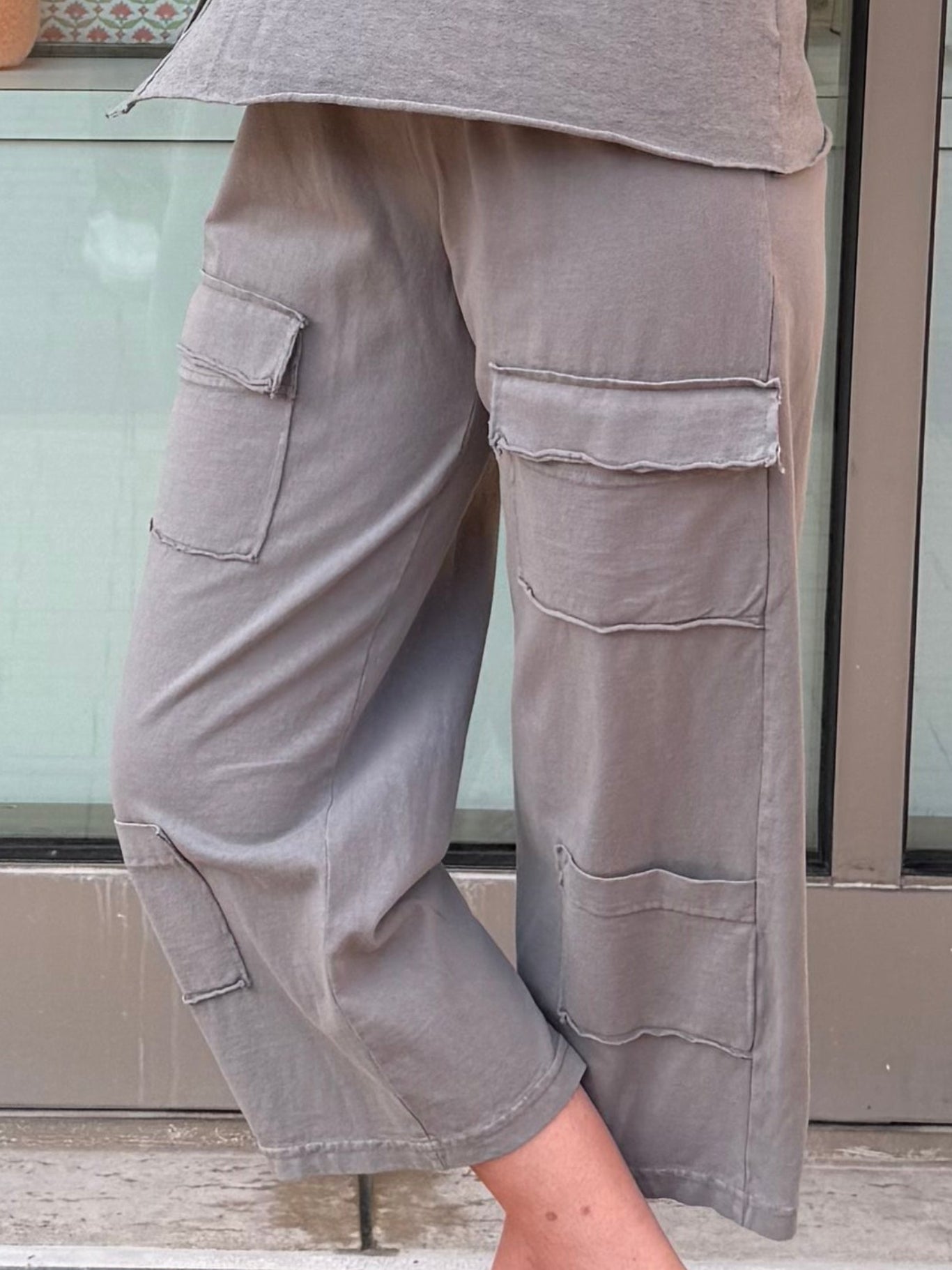 Fenini Multi Pocket Crop Pant